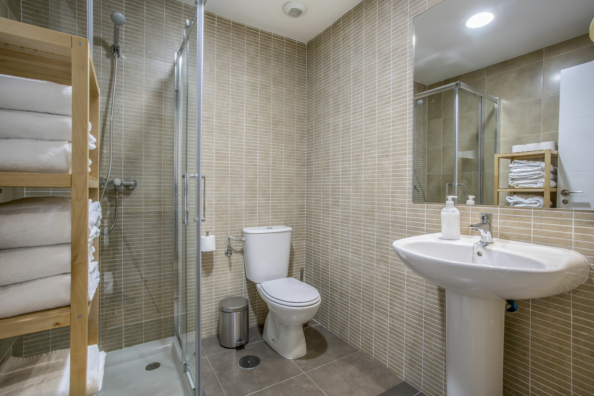 Slow Suites Luchana Madrid Exteriér fotografie